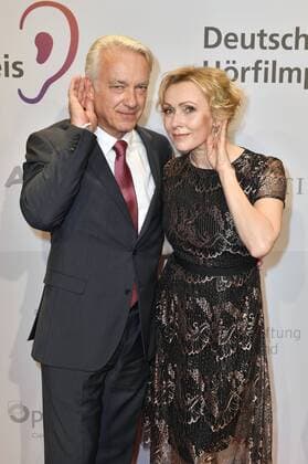 Christoph M Ohrt with his partner Dana Golombek at the presentation of the 17th German Audio Film Award 2019 at Deutsche Telekom Berlins Representative Office in the Capital 19 03 2019 Foto:xF.xKernx xFuturexImage