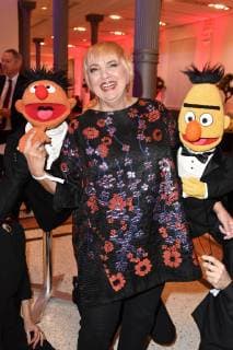 Claudia Roth with Ernie and Bert at the presentation of the 17th German Audio Film Award 2019 at the Deutsche Telekom Berlin Capital Representative Office 19 03 2019 Foto:xF.xKernx xFuturexImage
