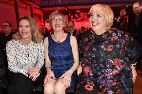 Lisa Martinek Renate Reymann and Claudia Roth at the presentation of the 17th German Audio Film Award 2019 at Deutsche Telekom Berlins Capital Representative Office 19 03 2019 Foto:xF.xKernx xFuturexImage