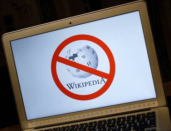 News Themen der Woche KW12 News Bilder des Tages 21.03.2019, Abschaltung der Wikipedia-Seite. Aus Protest gegen den geplanten Artikel 13 der Europäischen Union schaltet Wikipedia für 24 Stunden sein Angebot ab. Symbolbild. 21.03.2019, Abschaltung der Wikipedia-Seite. 21.03.2019, Abschaltung der Wikipedia-Seite. *** 21 03 2019 Deactivation of Wikipedia page In protest against the planned article 13 of the European Union Wikipedia deactivates its offer for 24 hours Symbol image 21 03 2019 Deactivation of Wikipedia page 21 03 2019 Deactivation of Wikipedia page