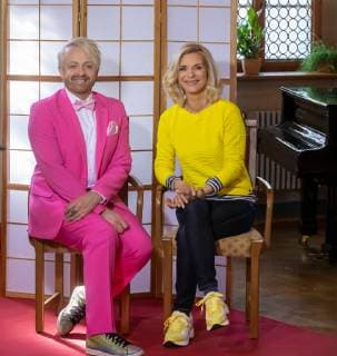 Shooting for the MDR show Musik für Sie in the Rathaus in Annaberg Buchholz on 20 03 2019 Singer and entertainer Ross Antony and presenter Uta Bresan laugh Annaberg Buchholz Sachsen Germany