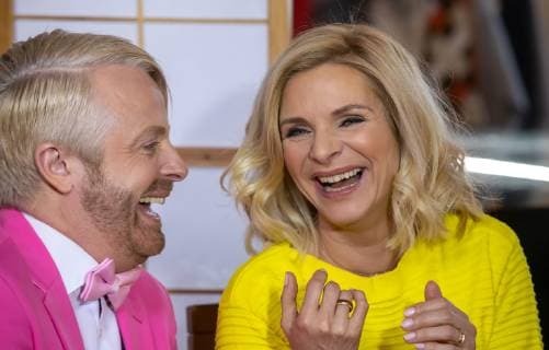 Shooting for the MDR show Musik für Sie in the Rathaus in Annaberg Buchholz on 20 03 2019 Singer and entertainer Ross Antony and presenter Uta Bresan laugh Annaberg Buchholz Sachsen Germany