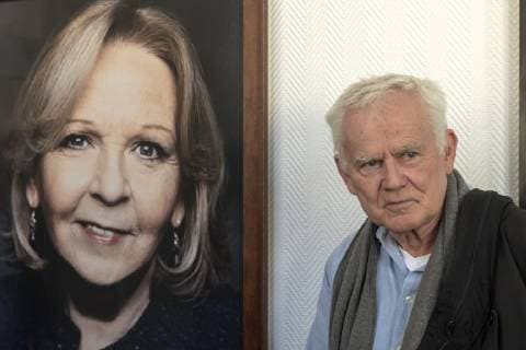 Presentation of the portrait of Hannelore Kraft in the Düsseldorf State Chancellery The photographer Jim Rakete, in addition to his work, the portrait of Hannelore Kraft in the Ancestral Gallery It is the first photo in the series of former Prime Ministers of Düsseldorf North Rhine-Westphalia Germany