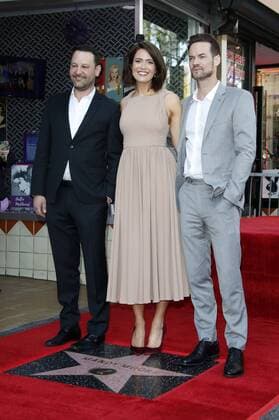 Entertainment Themen der Woche KW13 Dan Fogelman, Mandy Moore und Shane West bei der Zeremonie zur Verleihung von einem Stern an Mandy Moore auf dem Hollywood Walk of Fame. Los Angeles, 25.03.2019 *** Dan Fogelman Mandy Moore and Shane West at the ceremony to award a star to Mandy Moore on the Hollywood Walk of Fame Los Angeles 25 03 2019 Foto:xD.xBedrosianx xFuturexImage