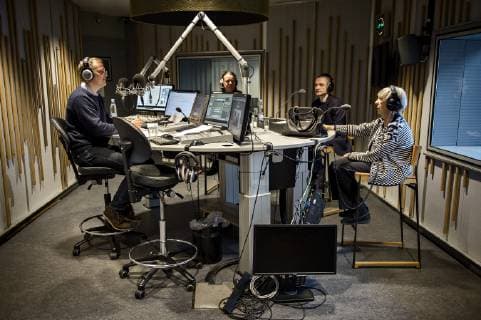 (ARKIV) Lise Noergaard besoegte, fredag d. 22. februar 2013, Radio24syv og vaert Michael Jeppesen, for at faa en snak om hvordan et 25. afsnit af Matador ville have set ud. Radio24syv soeger ikke om at forlaenge sendetilladelsen paa grund af krav om udflytning vaek fra Koebenhavn. Det skriver Ritzau, torsdag den 28. marts 2019.. , Copenhagen Sjaelland Denmark *** ARCHIVES Lise Noergaard visited Friday 24 February 2013 Radio24syv and was Michael Jeppesen to get a talk about how a 25 section of Matador would have looked Radio24syv does not seek to extend the broadcasting license because of requirement for relocation away from Copenhagen Harbor It writes Ritzau Thursday March 28, 2019 Copenhagen Sjaelland Denmark,  Copyright: SCANPIX TorkilxAdsersenx cop114 spdk20190328-142653-A