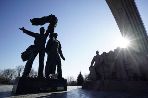 March 28, 2019 - Kiev, Ukraine - The People s Friendship Arch is seen in Kyiv, Ukraine on March 28, 2019. On Sunday Ukrainians will vote in the first round of the presidential elections which is being led by a candidate who is a comedian famous for playing the president in a popular TV series. Kiev Ukraine  - ZUMAn230 20190328_zaa_n230_083 Copyright: xJaapxArriensx