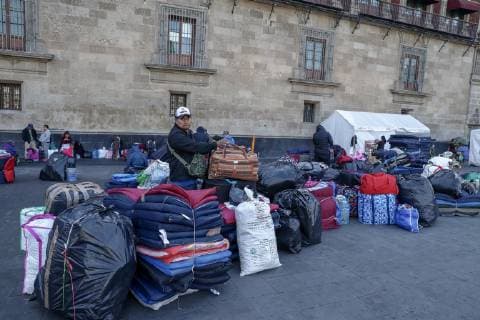 March 28 2019 EUM20190328NAC28 JPG MEXICO CITY Protest Protest Displaced March 28, 2019 After almost 40 days of sit-in in front of the National Palace displaced from various communities of Guerrero began the road back to their refuge Achieved an agreement with the federal government but that does not remove the fear of violence and are not satisfied either because th  - ZUMAu78_ 20190328_zaf_u78_087 Copyright: xElxUniversalx