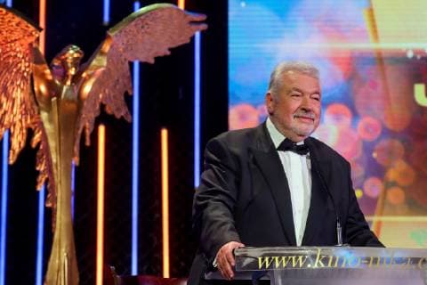 MOSCOW, RUSSIA â€“ MARCH 30, 2019: Nika founder and artistic director Yuli Gusman makes remarks at the 32nd Nika Film Award Ceremony. Vyacheslav Prokofyev TASS  TS0A676A
