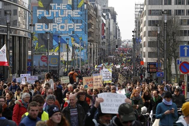 News Themen der Woche KW13 News Bilder des Tages Illustration picture shows the Rise for Climate 5th Belgian and European march , in Brussels, to raise awareness for climate change, Sunday 31 March 2019.  NICOLASxMAETERLINCK 05558848