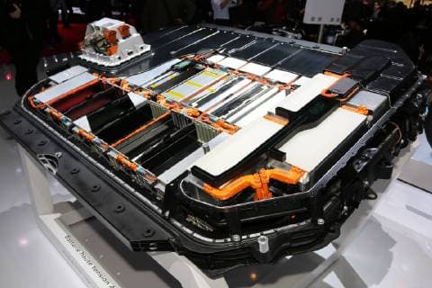 Battery Cutaway model of the electric car Audi e tron The lithium ion battery consists of 36 cell modules in a shoe box Size in which 12 pouch cells 60 Ah cells Battery cells are located 89 International Motor Show Geneva CH 2019 07 17 03 2019 Geneva International Motor Show Motor Show Auto Messe Palexpo Geneve Switzerland Press Day 05 03 2019