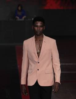 Models present creations by Mexican designer Galo Bertin during the Mexico s Fashion Week, in Mexico City, Mexico, on 4 April 2019. Mexico s Fashion Week !ACHTUNG: NUR REDAKTIONELLE NUTZUNG!  Copyright: xMarioxGuzmánx AME6531 20190405-636900342937340865