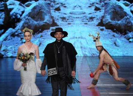 Models present creations by Mexican brand Lydya Lavin during the Mexico s Fashion Week, in Mexico City, Mexico, on 4 April 2019. Mexico s Fashion Week !ACHTUNG: NUR REDAKTIONELLE NUTZUNG!  Copyright: xMarioxGuzmánx AME6580 20190405-636900411895016449
