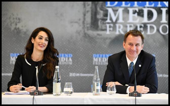 News Themen der Woche KW14 News Bilder des Tages . 05 04 2019. Dinard, France. Jeremy Hunt and Amal Clooney. The Foreign Secretary Jeremy Hunt accompanied by Amal Clooney in Dinard, France, for the Media Freedom Press announcement, as Jeremy Hunt appoints Amal Clooney as a media freedom ambassador to fight for free speech globally.  xAndrewxParsonsx xi-Imagesx IIM-19528-0046