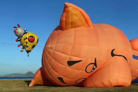 (190405) -- PAMPANGA PROVINCE, April 5, 2019 -- Hot air balloons are seen during the Lubao International Balloon and Music Festival 2019 in Pampanga Province, the Philippines, April 5, 2019. The annual Lubao International Balloon and Music Festival takes place here from April 5 to 7, featuring musical performances, fireworks displays, more than 30 local and international hot air balloons and a wide variety of aerial activities. ) PHILIPPINES-PAMPANGA-HOT AIR BALLOON-FESTIVAL ROUELLExUMALI 