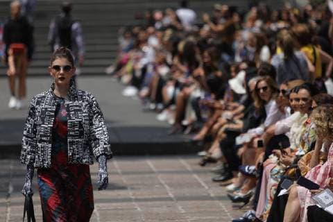 Models present creations by Mexican brand Pineda Covalin during the Mexico s Fashion Week, in Mexico City, Mexico, 05 April 2019. EFE Sashenka Gutierrez Mexico Fashion Week !ACHTUNG: NUR REDAKTIONELLE NUTZUNG!  Copyright: xSashenkaxGutierrezx AME6815 20190405-636900986295487682