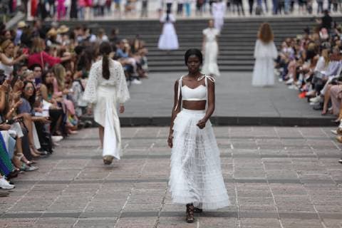 Models present creations by Mexican designer Kris Goyri during the Mexico s Fashion Week, in Mexico City, Mexico, 05 April 2019. EFE Sashenka Gutierrez Mexico Fashion Week !ACHTUNG: NUR REDAKTIONELLE NUTZUNG!  Copyright: xSashenkaxGutierrezx AME6837 20190405-636900991408722814