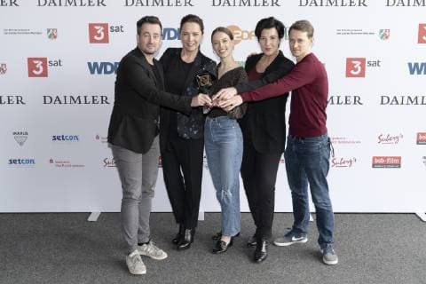 Presentation 55 Grimme Prize 2019 at the Grimme Institute in Marl 55th Grimme Award 2019 Christian Schwochow Desiree Nosbusch Paula Beer Lisa Blumenberg Oliver Kienle from left Production Bad Banks Presentation 55 Grimme Prize 2019 at the Grimme Institute in Marl 55th Grimme Award 2019 Marl Nordrhein Westphalen Germany Grimme Institute