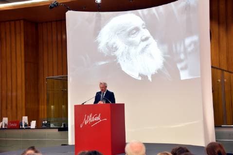 Luxembourgs Foreign Minister Jean Asselborn will speak at the Lew Kopolew Prize for Peace and Human Rights 2019, awarded to Captain Claus Peter Reisch and the Dresden Maritime Rescue Initiative Mission Lifeline e V, on 07 04 2019 in Cologne.