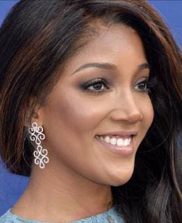 Mickey Guyton attends the 54th annual Academy of Country Music Awards held at the MGM Grand Garden Arena in Las Vegas, Nevada on April 7, 2019. The show will broadcast live on CBS.  LAP20190407428 JIMxRUYMEN