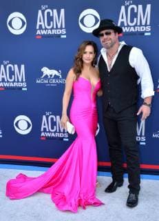 (L-R) Sara Brice and Lee Brice attend the 54th annual Academy of Country Music Awards held at the MGM Grand Garden Arena in Las Vegas, Nevada on April 7, 2019. The show will broadcast live on CBS.  LAP20190407457 JIMxRUYMEN