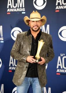 April 7, 2019 - Las Vegas, NV, USA - LAS VEGAS, NEVADA - APRIL 07: Artist of the Decade award winner Jason Aldean poses in the press room during the 54th Academy Of Country Music Awards at MGM Grand Hotel & Casino on April 07, 2019 in Las Vegas, Nevada. Photo: imageSPACE Las Vegas USA - ZUMAs181 20190407_zea_s181_463 Copyright: xImagespacex