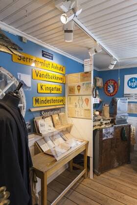 Greenland, Disko Bay, Ilulissat, Knud Rasmussen Museum, interior  Copyright: xWalterxBibikowx GR01 WBI0192