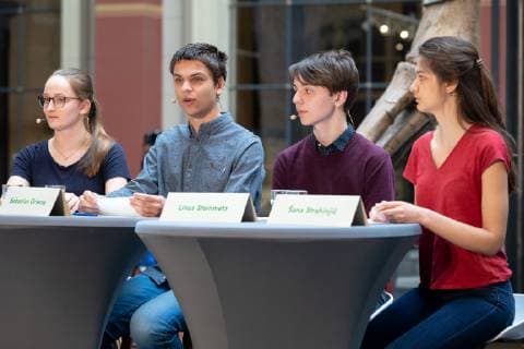 FridaysForFuture PK Students of the Fridays for Future movement present their demands on politics at a press conference at the Berlin Museum of Natural History Im Bild Svenja Kannt Sebastian Grieme Linus Steinmetz Sana Strahinjic Berlin Berlin Germany