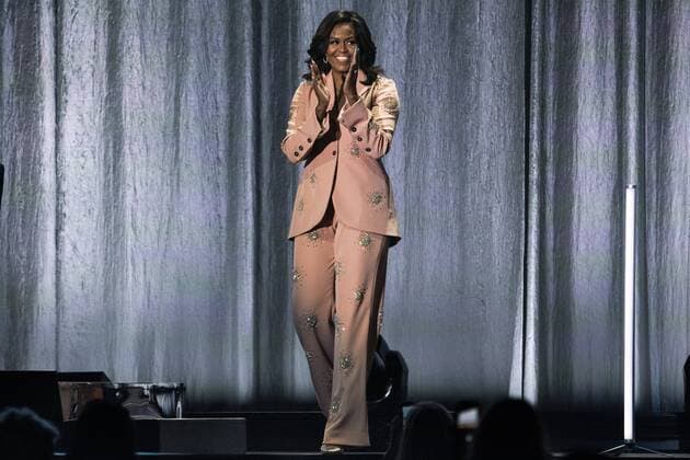 Berühmte Feministinnen, Michelle Obama Entertainment Themen der Woche KW15 Entertainment Bilder des Tages Michelle Obama präsentiert ihr Buch Becoming in der Royal Arena in Kopenhagen Michelle Obama besoeger Royal Arena i forbindelse med sin bog-tour for sin biografi Becoming tirsdag den 9. april 2019. I bogen fortaeller hun blandt andet om livet som USA s foerste afroamerikanske foerstedame. , Denmark *** Michelle Obama visits Royal Arena in connection with her book tour for her biography Becoming Tuesday, April 9, 2019 In the book she tells about, among other things, life as Americas first African-American city lady Denmark,  Copyright: MartinxSylvestx cop102 spdk20190409-215314-L