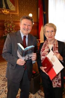 Golden Medal of Honor to Barbara Frischmuth Vienna City Hall 09 04 2019 Michael LUDWIG Barbara FRISCHMUTH