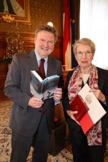 Golden Medal of Honor to Barbara Frischmuth Vienna City Hall 09 04 2019 Michael LUDWIG Barbara FRISCHMUTH