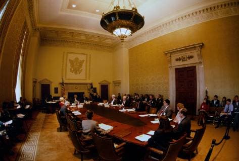 The Federal Reserve in session with Alan Greenspan in March 1994  Copyright: xDennisxBrackx us09 dbk2082