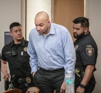 April 12, 2019 - Albuquerque, New Mexico, U.S. - .Accused cop killer Davon Lymon(Cq) enters the courtroom for a verdict hearing where he was found guilty of killing APD officer Daniel Webster Friday afternoon in Judge Neil Cadelaria s courtroom..Albuquerque, New Mexico Journal Albuquerque U.S. - ZUMAab1_ 20190412_zaf_ab1_016 Copyright: xRobertoxE.xRosalesx