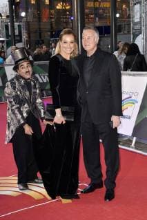 Franziska van Almsick and life partner Jürgen B Harder with Albert de Paris alias Charlie Chaplin at the presentation of the 22 Radio Rainbow Award 2019 in the Europa Park Arena Rust 12 04 2019 Foto:xF.xKernx xFuturexImage