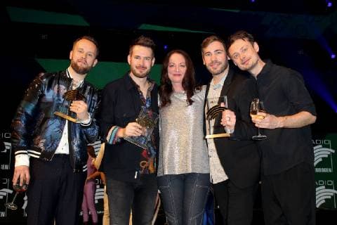 Natalia Wörner with the band Revolverheld at the award ceremony of the Radio Regenbogen Award at the Europapark on 12 04 2019 in Rust Radio Regenbogen Award 2019 in the Europapark in Rust