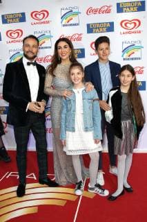 Alexander Klaus Stecher and Judith Williams with their children Laurin Angelina and Sophia at the award ceremony of the Radio Regenbogen Award at the Europapark in Rust on 12 04 2019 in Rust Radio Regenbogen Award 2019 in the Europapark in Rust