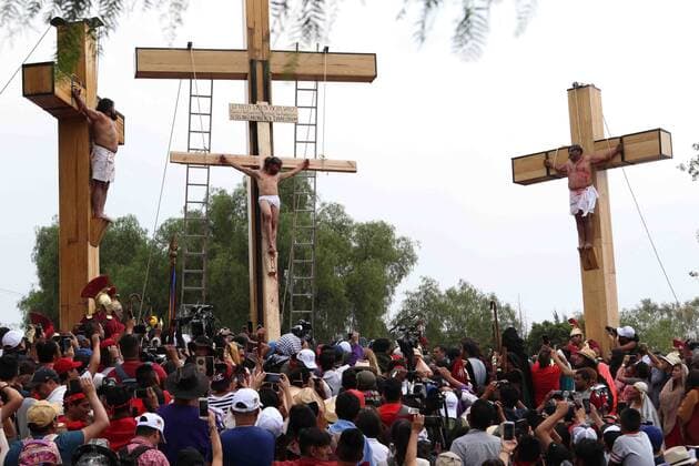 News Bilder des Tages Mexiko, jährliche Passionsspiele in Iztapalapa April 19, 2019 - EUM20190420REL01.JPG .CIUDAD DE MEXICO. ReligionReligion-Viacrucis.- Aspectos de la escenificacion 176 de la Pasion de Cristo en Iztapalapa el viernes 19 de abril de 2019, como parte de la tradicion catolica de Semana Santa. Foto: Agencia EL UNIVERSALCarlos MejiaEELG  - ZUMAu78_ 20190419_zaf_u78_060 Copyright: xElxUniversalx