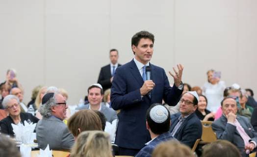 April 19, 2019 - Toronto, ONTARIO, Canada - Canadian Prime Minister Justin Trudeau delivers remarks to members of the Jewish community during a Passover seder on April 19, 2019 in North York, Ontario, Canada. Toronto Canada  - ZUMAn230 20190419_zaa_n230_627 Copyright: xCreativexTouchxImagingxLtdx