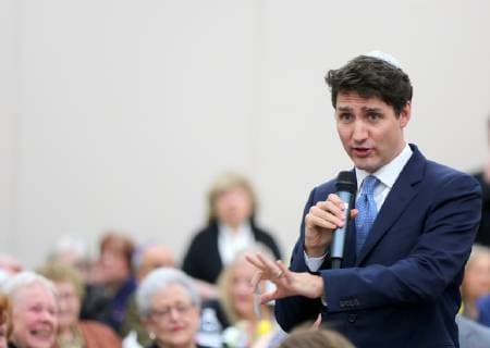 April 19, 2019 - Toronto, ONTARIO, Canada - Canadian Prime Minister Justin Trudeau delivers remarks to members of the Jewish community during a Passover seder on April 19, 2019 in North York, Ontario, Canada. Toronto Canada  - ZUMAn230 20190419_zaa_n230_633 Copyright: xCreativexTouchxImagingxLtdx
