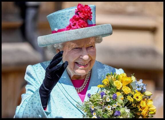 Entertainment Themen der Woche KW16 Entertainment Bilder des Tages . 21 04 2019. Windsor , United Kingdom. Queen Elizabeth II attends Easter Day Service. Queen Elizabeth II is joined by members of the Royal family on her 93rd birthday, as they attend the Easter Sunday Church service at St Georges Chapel, Windsor Castle.  xAndrewxParsonsx xi-Imagesx IIM-19588-0033