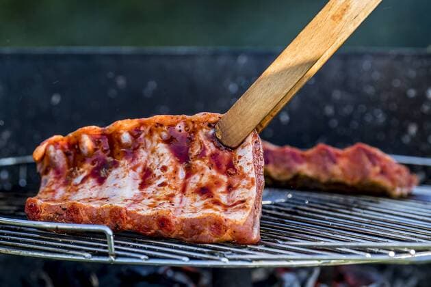 Grill evening Household Cooking Grilling Grilling Grill evening on 21 04 2019 Spare ribs are laid on the grill Rietberg Mastholte North Rhine-Westphalia Germany Copyright: xKirchner-Mediax