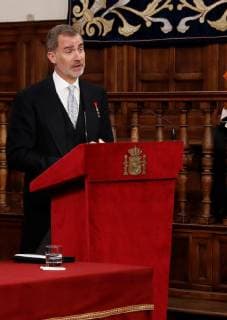 Spain s King Felipe VI delivers a speech during 2018 Miguel de Cervantes literature awarding ceremony at Alcala de Henares University, in Alcala de Henares, outside Madrid, Spain, 23 April 2019. Uruguayan poet Ida Vitale (unseen) won the prize, worth at 125,000 euro cash. Cervantes Award is the most important award to literature in spanish and the awarding ceremony is held each 23 April to mark Miguel de Cervantes death date. Cervantes Literature awarding ceremony !ACHTUNG: NUR REDAKTIONELLE NUTZUNG!  Copyright: xBallesterosx GRAF5885 20190423-636916213800074581