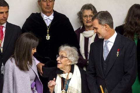 King Felipe VI of Spain, Queen Letizia and Uruguayan poet Ida Vitale (C) during the Cervantes Literature Prize ceremony at the University of Alcala in Madrid on April 23, 2019.  (20190423036)