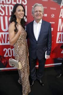19 AMADEUS Austrian Music Awards 2019 Vienna Volkstheater 25 04 2019 Peter Vieweger and friend Caroline Perron Vienna Austria AVN101002274182 101