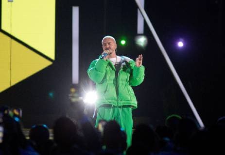 Colombian singer J. Balvin performs on stage during the twenty-first edition of the Billboard Latin Music Awards 2019, which takes place at the Mandalay Bay Hotel and Casino, in Las Vegas, Nevada, USA, 25 April 2019. Billboard Latin Music Awards 2019 !ACHTUNG: NUR REDAKTIONELLE NUTZUNG!  Copyright: xArmandoxArorizox AME5298 20190426-636918583628691461