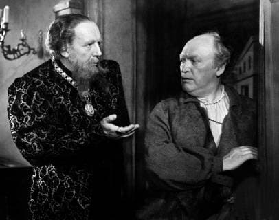 PARACELSUS Deutschland 1943 Georg Wilhelm Pabst HARRY LANGEWISCH als Pfefferkorn, WERNER KRAUSS als Paracelsus Regie: Georg Wilhelm Pabst PARACELSUS Deutschland 1943 Copyright: KPA !AUFNAHMEDATUM GESCHÄTZT! Nur redaktionelle Nutzung im Zusammenhang mit dem Film. Editorial usage only and only related to the movie. Im Falle anderer Verwendungen, kontaktieren Sie uns bitte. For other uses, please contact us. UnitedArchives00650336