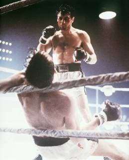 OSCARS. Bester Hauptdarsteller. Preisträger 1981-1990 Wie ein wilder Stier Raging Bull Aufstieg und Fall desweltmeisters Jack La Motta (ROBERT DE NIRO). Regie: Martin Scorsese aka. Raging Bull WIE EIN WILDER STIER USA 1979 Copyright: KPA !AUFNAHMEDATUM GESCHÄTZT! Nur redaktionelle Nutzung im Zusammenhang mit dem Film. Editorial usage only and only related to the movie. Im Falle anderer Verwendungen, kontaktieren Sie uns bitte. For other uses, please contact us. UnitedArchives00876895
