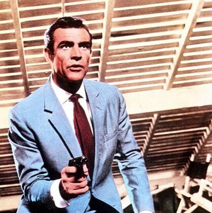 JAMES BOND 007 JAGT DR.NO Dr. No GB 1962 - Terence Young James Bond 007 (SEAN CONNERY) ist diesmal auf der Jagd nach dem Atomwissenschaftler Dr. No, der durch radioaktive Strahlen amerikanische Raketenstarts verhindern will... Regie: Terence Young aka. Dr. No JAMES BOND 007 JAGT DR.NO GB 1962 Copyright: KPA !AUFNAHMEDATUM GESCHÄTZT! Nur redaktionelle Nutzung im Zusammenhang mit dem Film. Editorial usage only and only related to the movie. Im Falle anderer Verwendungen, kontaktieren Sie uns bitte. For other uses, please contact us. UnitedArchives00883072