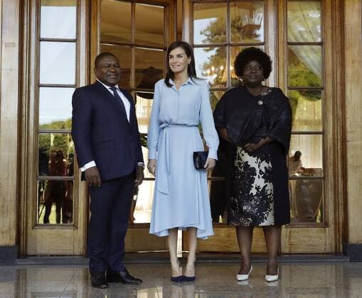 Mozambique s President, Filipe Jacinto Nyussi (L), and first lady Isaura Nyussi (R), welcomes Spain s Queen Letizia (C) before they hold a meeting in Maputo, Mozambique, 29 April 2019. Spain s Queen is in Mozambique to visit some of the most affected areas hit by Idai cyclone. Spain s Queen Letizia visits Mozambique !ACHTUNG: NUR REDAKTIONELLE NUTZUNG!  Copyright: xBallesterosx GRAF577 20190429-636921475237915072