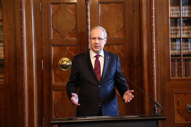 News Themen der Woche KW18 News Bilder des Tages Hannover, neues Rathaus, 30.04.2019, Oberbürgermeister Stefan Schostok gibt seinen Rücktritt bekannt, *** Hannover neues Rathaus 30 04 2019 Lord Mayor Stefan Schostok announces his resignation *** Hanover new town hall 30 04 2019 Lord Mayor Stefan Schostok announces his resignation Hanover new town hall 30 04 2019 Lord Mayor Stefan Schostok announces his resignation imago 91037623