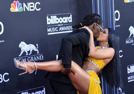 Offset (L) and Cardi B arrive for the 2019 Billboard Music Awards at the MGM Grand Garden Arena in Las Vegas, Nevada on May 1, 2019.  LAV20190501020 JIMxRUYMEN